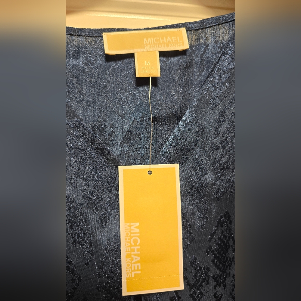 NWT Michael Kors wrap top - Picture 4 of 7